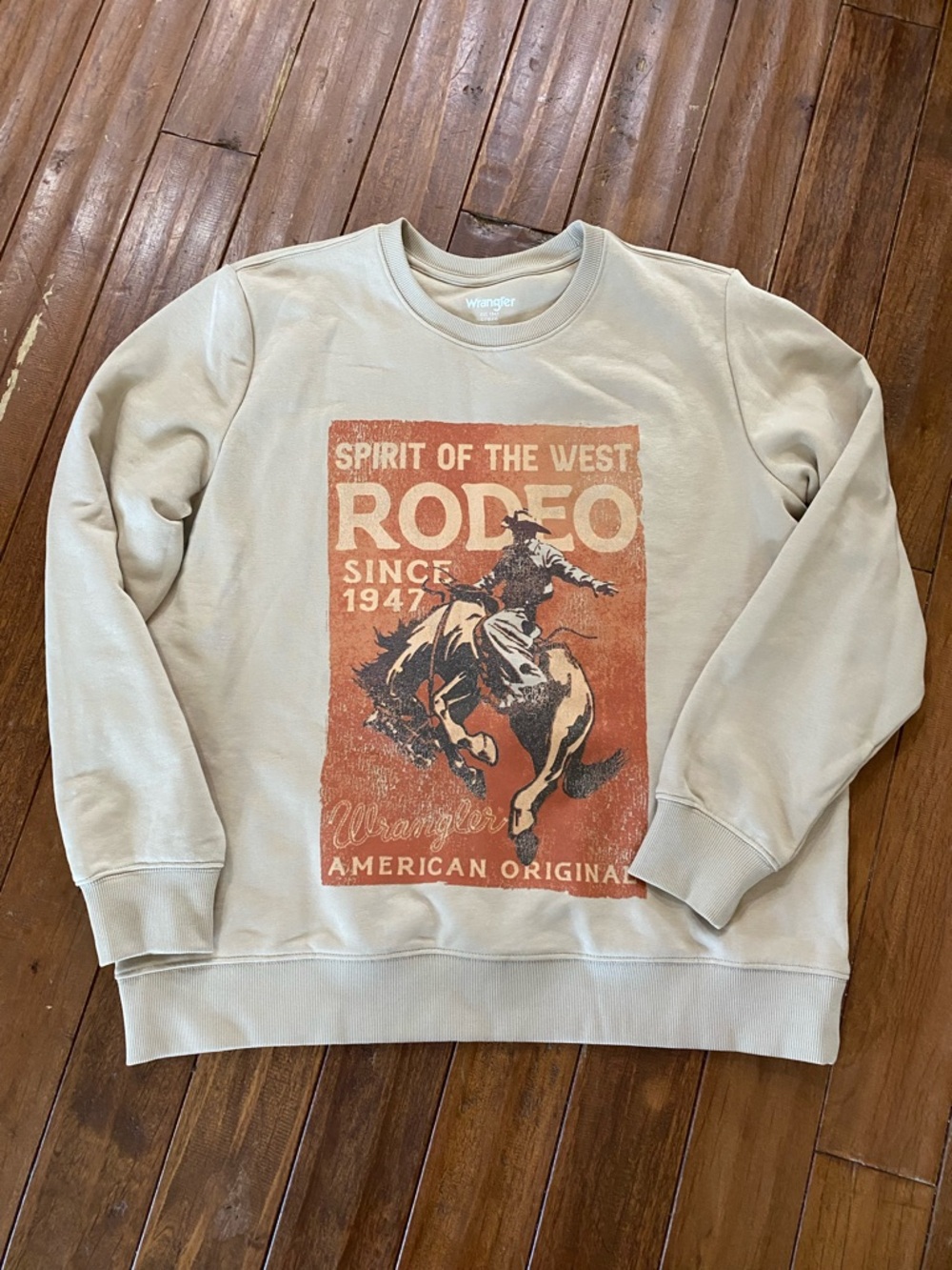 Wrangler Women’s Rodeo Graphic Crewneck Sweatshirt - Beige with Rust Print